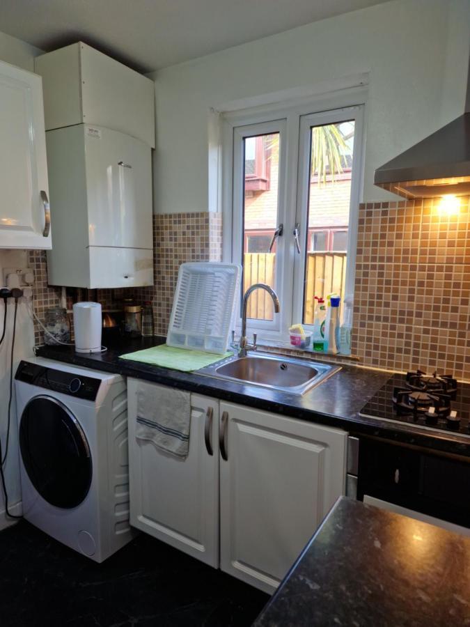 Cozy Double Bedroom In Zone 1-2 Central 伦敦 外观 照片