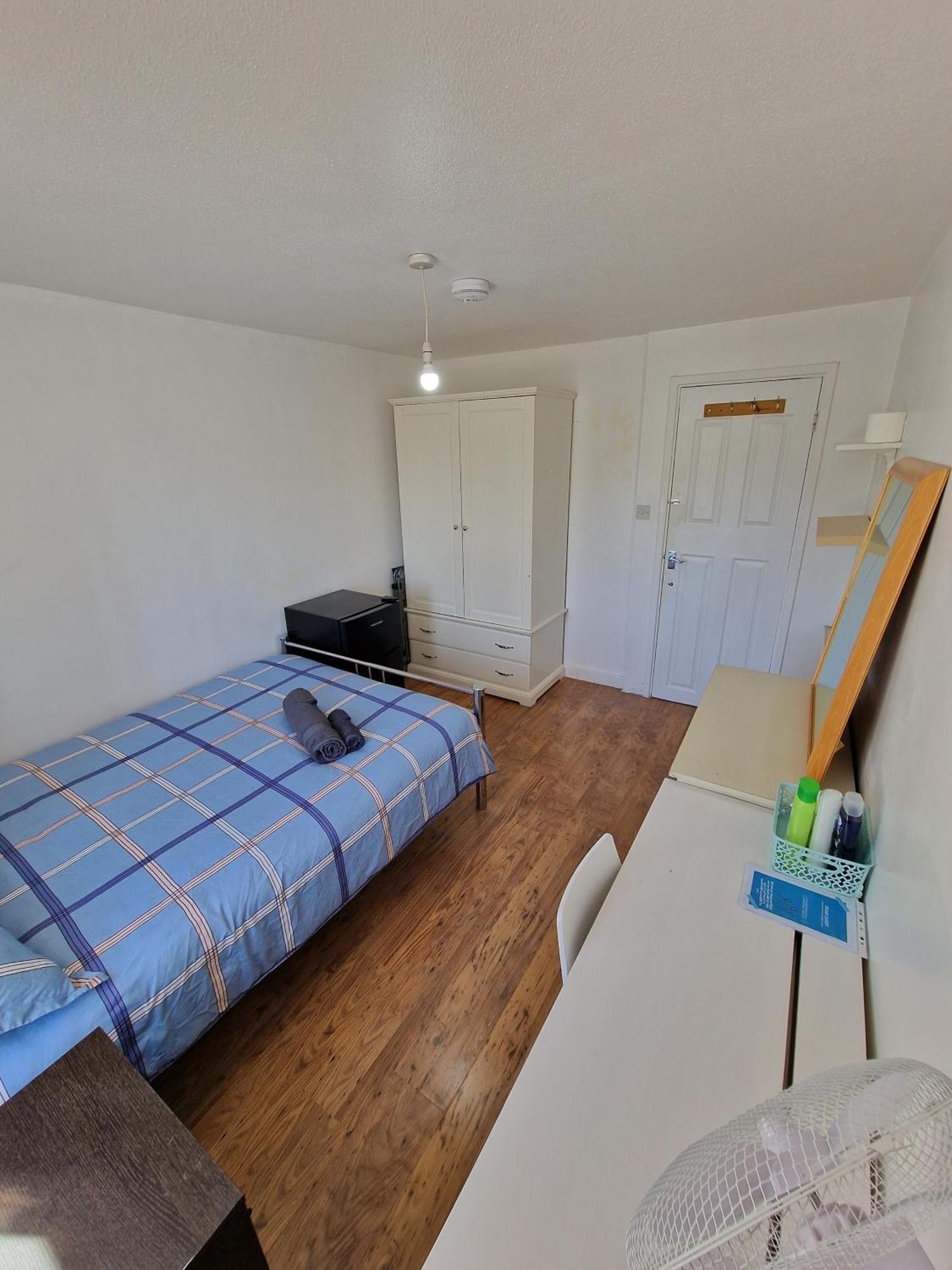 Cozy Double Bedroom In Zone 1-2 Central 伦敦 外观 照片